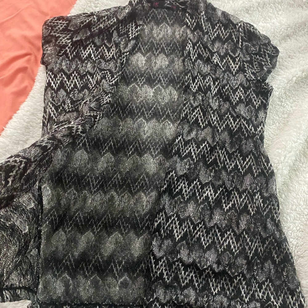 Heart Soul sleeveless cardigan